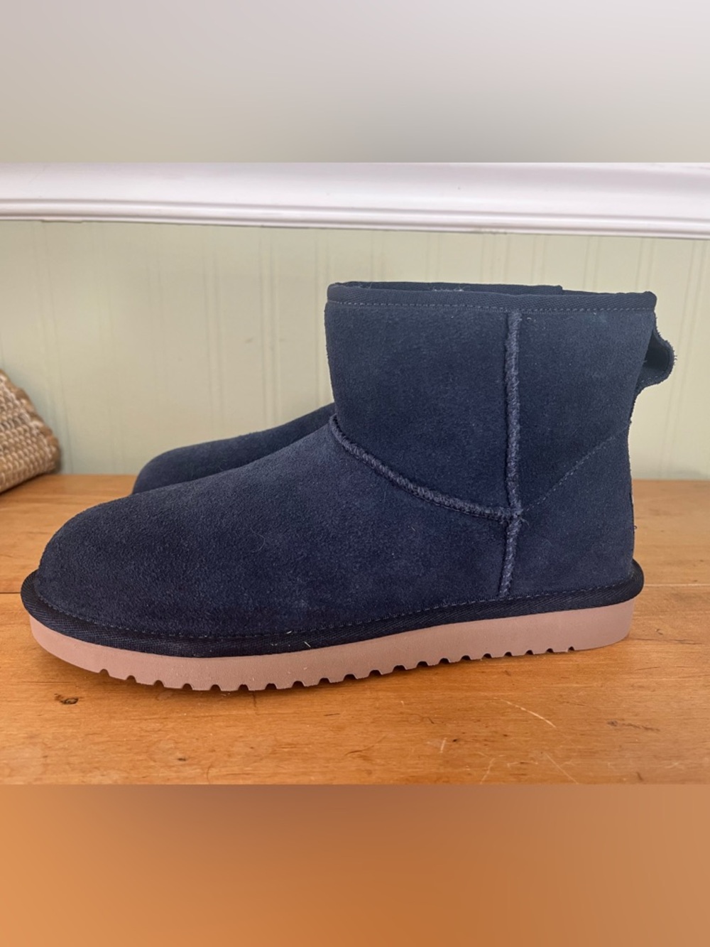 Koolaburra by UGG Suede Cozy Ankle Boots NWT